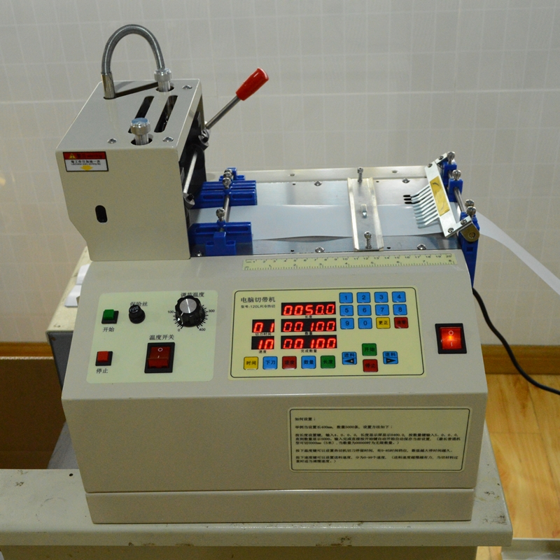 Petite machine de découpe de bande élastique pour l'usine de traitement de vêtements